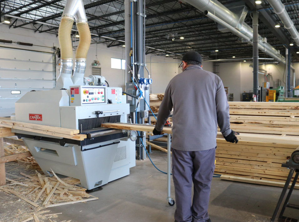 Fonthill Lumber houses lumber and plywood, OSB, LVL beams, engineered wood products and more